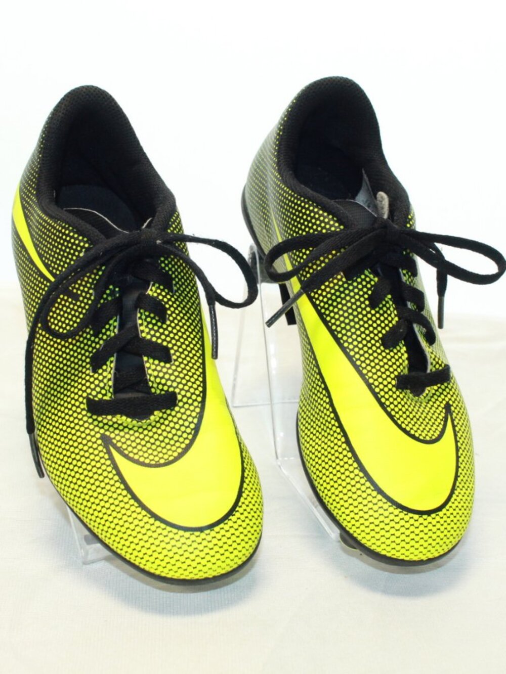 Nike Size Youth 2.5 Volt Black Bravata II FG Soccer Cleats - 844442-070